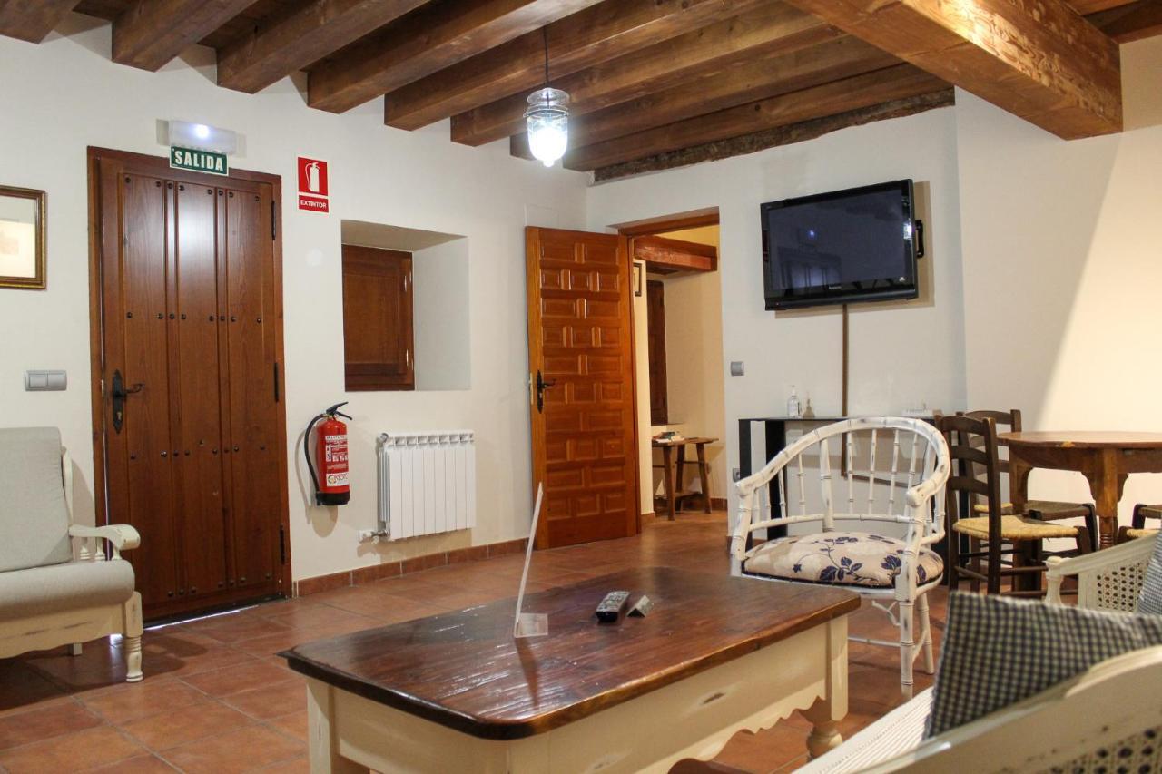 Casa Rural Las Bodegas Valbuena De Duero Eksteriør billede